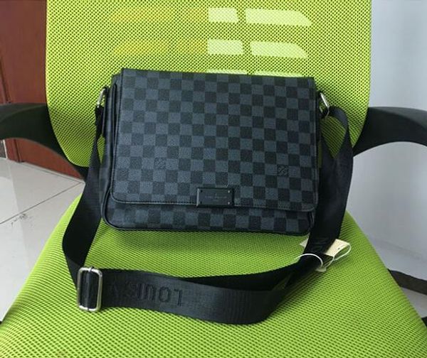 district pm fashion men messenger bags classic brand cross body bag with dust bag briefcase shoulder bag
district pm fashion men messenger bags classic brand cross body bag with dust bag briefcase shoulder bag