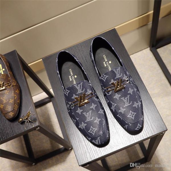 21ss italian luxury brands leather formal shoes men classic oxford shoes for men loafers men dress shoes double monk strap footwear madal, Black
21ss italian luxury brands leather formal shoes men classic oxford shoes for men loafers men dress shoes double monk strap footwear madal, Black