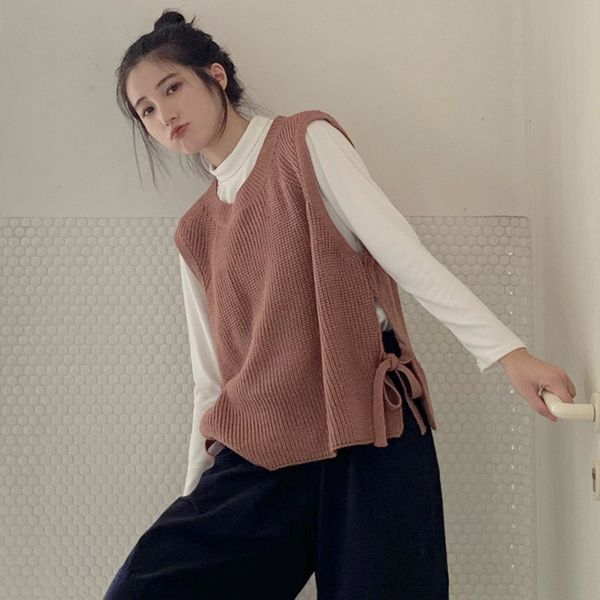 autumn women sweater waistcoat 2019 harajuku womens elegant student lace up pullover knitting outerwear vest, Black;white
autumn women sweater waistcoat 2019 harajuku womens elegant student lace up pullover knitting outerwear vest, Black;white