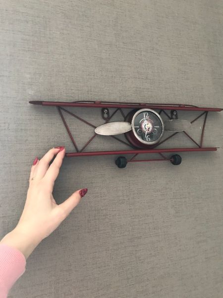 creative american retro aircraft clock, living room, dining wall, wall decoration, wall hanging, iron ornamental clock
creative american retro aircraft clock, living room, dining wall, wall decoration, wall hanging, iron ornamental clock