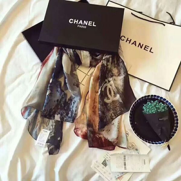 Spring/summer designer silk scarf fashionable women's scarf soft thin chiffon shawl brand printed decorative silk scarf
Spring/summer designer silk scarf fashionable women's scarf soft thin chiffon shawl brand printed decorative silk scarf