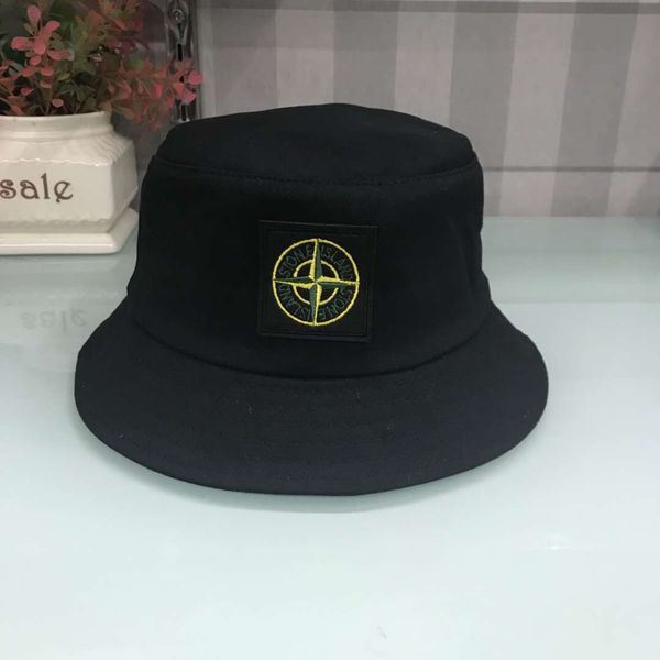 New fa hion de igner leather letter bucket hat for men women foldable cap black fi herman beach un vi or ale folding man bowler cap
New fa hion de igner leather letter bucket hat for men women foldable cap black fi herman beach un vi or ale folding man bowler cap