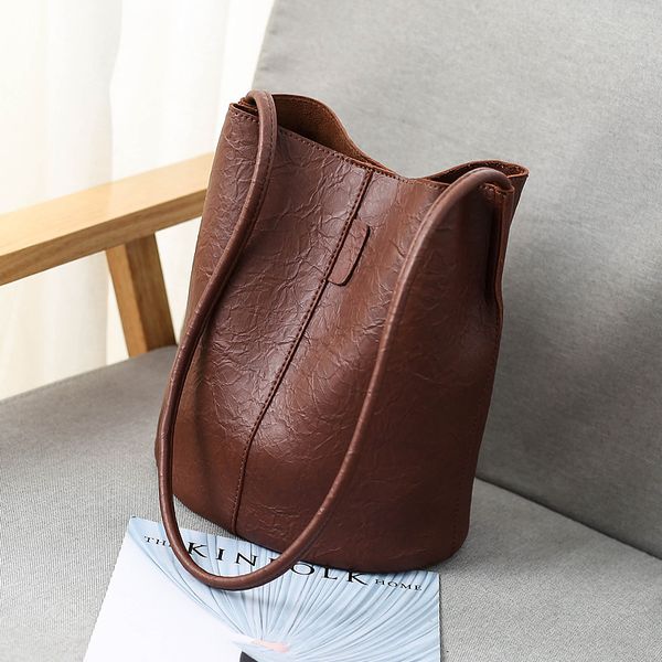 2020 сумка женщины ковш сумки на ремне большой емкости vintage pu кожа леди сумочка bolsos mujer черный
2020 сумка женщины ковш сумки на ремне большой емкости vintage pu кожа леди сумочка bolsos mujer черный