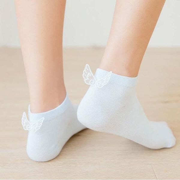 fashion stereoscopic wing socks women cotton pure monochrome lovely shallow-mouth casual female socks, Black;white
fashion stereoscopic wing socks women cotton pure monochrome lovely shallow-mouth casual female socks, Black;white