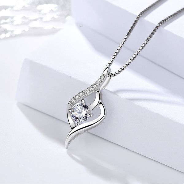 genuine s925 sterling silver ladies gift korean version fashion heart-shaped pendant zircon elegant style pendant silverware
genuine s925 sterling silver ladies gift korean version fashion heart-shaped pendant zircon elegant style pendant silverware