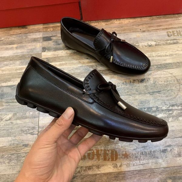 new 2020 mens luxury designer dress shoes leather casual loafers gentleman slip on flat oxford shoes 38-44 drop shipping, Black
new 2020 mens luxury designer dress shoes leather casual loafers gentleman slip on flat oxford shoes 38-44 drop shipping, Black