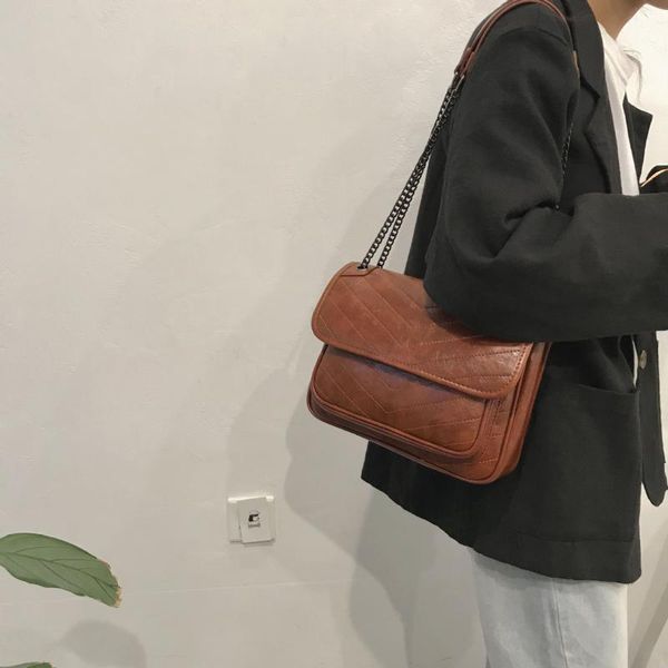 ретро большой емкости почтальон сумки женская мода ромб решетки цепи crossbody сумка designershoulder messenger сумки
ретро большой емкости почтальон сумки женская мода ромб решетки цепи crossbody сумка designershoulder messenger сумки