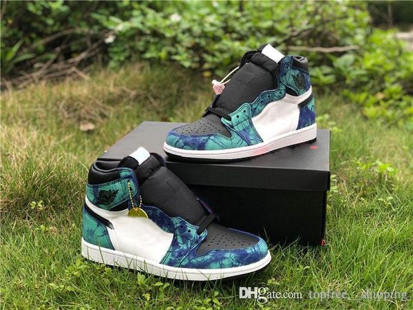 new air aauthentic 1 high og retro wmns tie-dye basketball shoes white black aurora green woman man sports sneakers cd0461-100 with box
new air aauthentic 1 high og retro wmns tie-dye basketball shoes white black aurora green woman man sports sneakers cd0461-100 with box