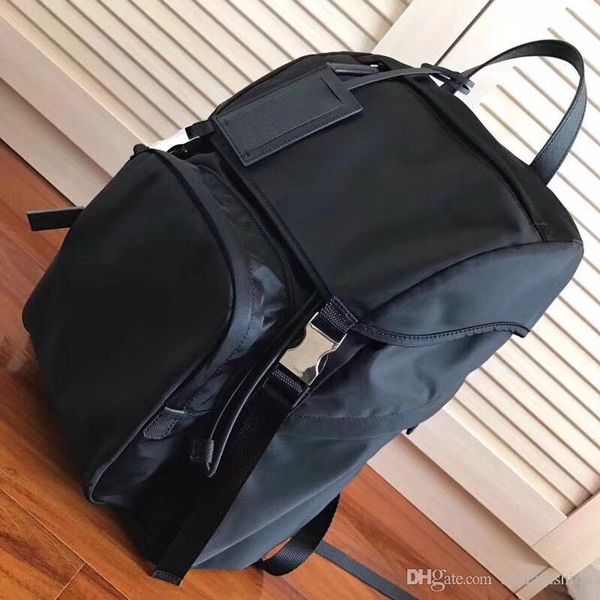 new sell fashion woman and men backpack designer made of genuine leather and waterproof fabric style backpack
new sell fashion woman and men backpack designer made of genuine leather and waterproof fabric style backpack