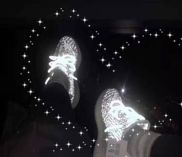 2020 black static reflective clay hyperspace true form chameleon triple men running shoes women designer sneakers
2020 black static reflective clay hyperspace true form chameleon triple men running shoes women designer sneakers