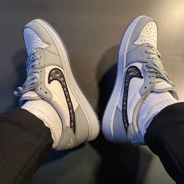 air díor conversè x air jòrdàn 1 aj 1 zoom r2t racer blue retro high premium baskets triple high sneakers basketball shoes 36-45
air díor conversè x air jòrdàn 1 aj 1 zoom r2t racer blue retro high premium baskets triple high sneakers basketball shoes 36-45