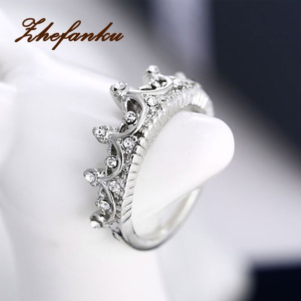 fashion queen's crown rings for women punk brand crystal jewellery love rings femme wedding engagement, Slivery;golden
fashion queen's crown rings for women punk brand crystal jewellery love rings femme wedding engagement, Slivery;golden