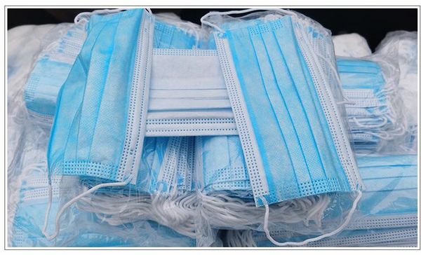 in stockdisposable face masks disposable 4 layers dustproof mask facial protective cover masks set anti-dust mask dhl
in stockdisposable face masks disposable 4 layers dustproof mask facial protective cover masks set anti-dust mask dhl