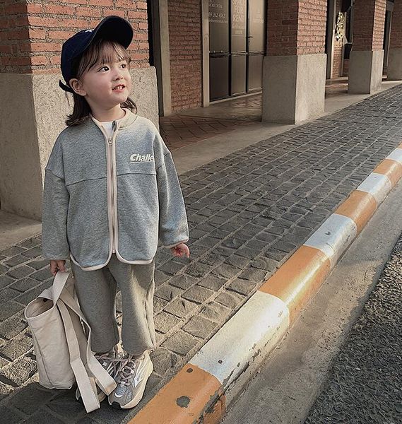 2020 new girls boys 2 pcs set coat+long pants fashion spring cotton kids suit 1-6 years ho79, White
2020 new girls boys 2 pcs set coat+long pants fashion spring cotton kids suit 1-6 years ho79, White