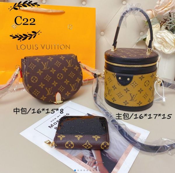 2020 classic style fashion ladies three-piece fashion luxury bucket bag wild elegant messenger bag fashion female bag backpack wallet 
2020 classic style fashion ladies three-piece fashion luxury bucket bag wild elegant messenger bag fashion female bag backpack wallet