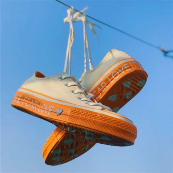 1970 Conver Chuck Happy Valentines Day Leather Taylor Shoes Love Fear Love Skateboard Sneakers Orange Casual Shoes Girls women
1970 Conver Chuck Happy Valentines Day Leather Taylor Shoes Love Fear Love Skateboard Sneakers Orange Casual Shoes Girls women