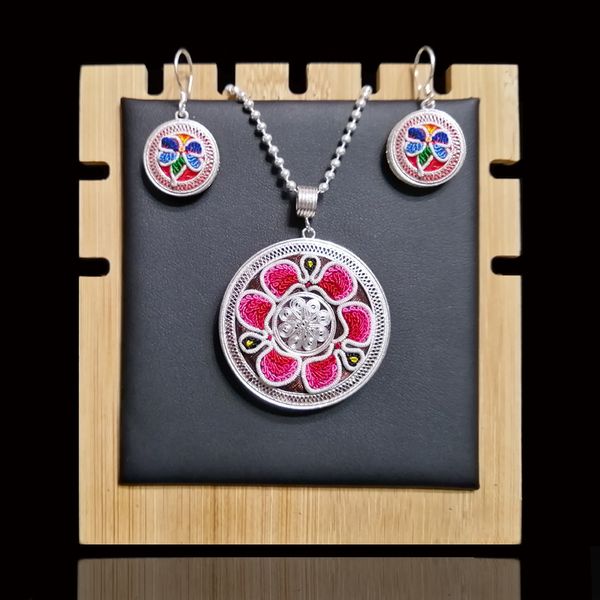 embroidery 999 sterling silver jewelry sets handmade pendant necklace set drop earrings for women luxury jewelry miao silver
embroidery 999 sterling silver jewelry sets handmade pendant necklace set drop earrings for women luxury jewelry miao silver