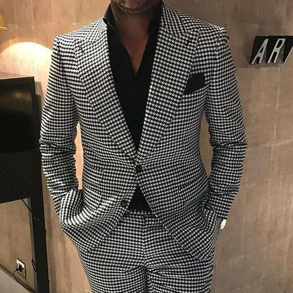 2020 classic black white plaid peak lapel groom wedding tuxedos men suits party prom man blazer suit (jacket+pants), Black;gray
2020 classic black white plaid peak lapel groom wedding tuxedos men suits party prom man blazer suit (jacket+pants), Black;gray