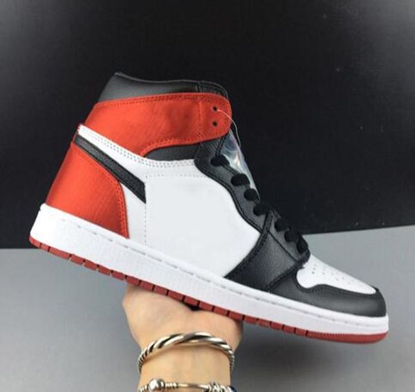 1 high og атласная wmnse black toe женщины мужчины баскетбольные кроссовки оранжево-красные кроссовки кроссовки топ размер 5.5-12
1 high og атласная wmnse black toe женщины мужчины баскетбольные кроссовки оранжево-красные кроссовки кроссовки топ размер 5.5-12