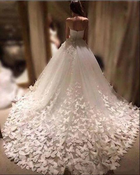 2019 new fashion wedding dresses strapless backless 3d floral appliques butterfly bridal gowns tulle sweep train a line wedding dress, White
2019 new fashion wedding dresses strapless backless 3d floral appliques butterfly bridal gowns tulle sweep train a line wedding dress, White