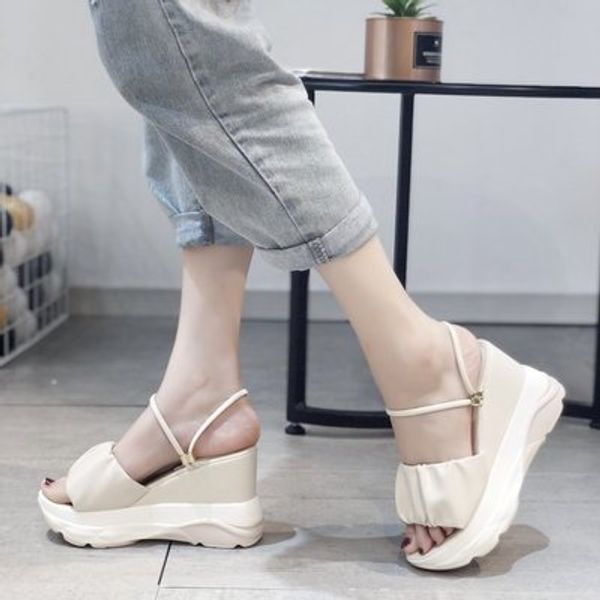 slippers women 2020 new korean version of the wild net red one-line two wear slope with large size high heel women's shoes, Black
slippers women 2020 new korean version of the wild net red one-line two wear slope with large size high heel women's shoes, Black
