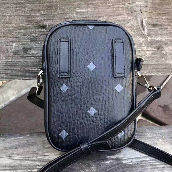 print men's and women's waist bags shoulder bag multi purpose mobile phone wallets with box 1034263a
print men's and women's waist bags shoulder bag multi purpose mobile phone wallets with box 1034263a
