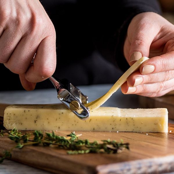 eco металл сыр масло cutter из алюминиевого сплава терка slicer кухня сыр выпечка нарезка handle торт для строгательных кондитерских изделий
eco металл сыр масло cutter из алюминиевого сплава терка slicer кухня сыр выпечка нарезка handle торт для строгательных кондитерских изделий