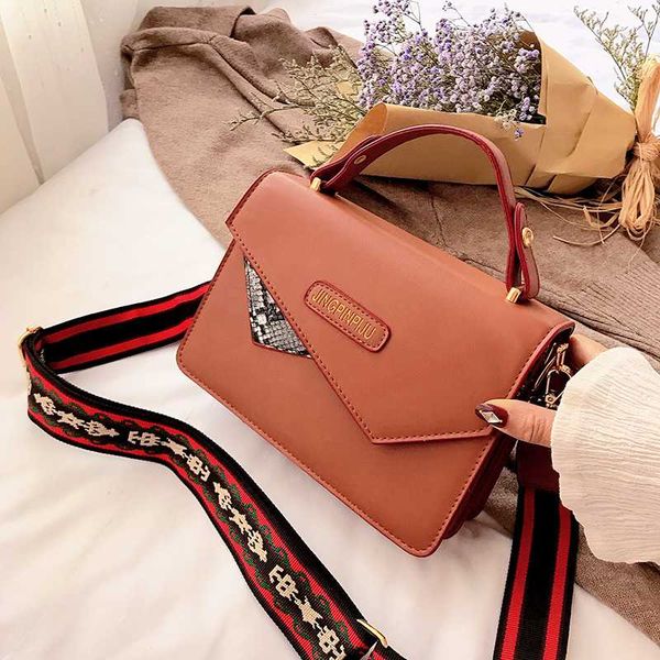 elegant hand crossbody bags for women 2020 winter new highquality leather handbag fashion ladies mini shoulder messenger bag red
elegant hand crossbody bags for women 2020 winter new highquality leather handbag fashion ladies mini shoulder messenger bag red