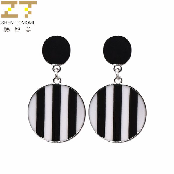 2019 new fashion brincos oorbellen bijoux geometric round black and white lines maxi statement drop earrings women jewelry, Silver
2019 new fashion brincos oorbellen bijoux geometric round black and white lines maxi statement drop earrings women jewelry, Silver