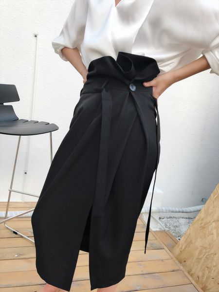 2019 good morning high waist chalaza asymmetry black half-body skirt vent long fund french minimalist woman temperament
2019 good morning high waist chalaza asymmetry black half-body skirt vent long fund french minimalist woman temperament