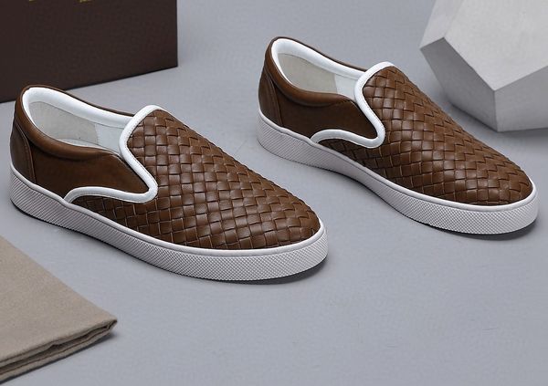 factory wholesale brown and black design casual shoes,dress shoes, brand sneaker,made by calf skin,fast delivery
factory wholesale brown and black design casual shoes,dress shoes, brand sneaker,made by calf skin,fast delivery