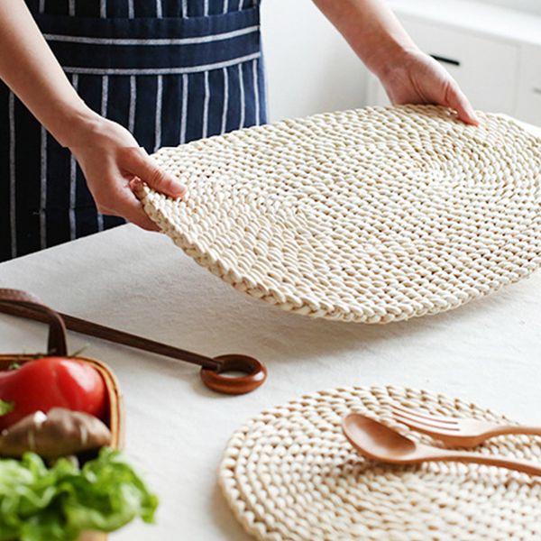 200pcs corn fur woven dining table mat heat insulation pot holder round coasters coffee drink tea cup table placemats
200pcs corn fur woven dining table mat heat insulation pot holder round coasters coffee drink tea cup table placemats