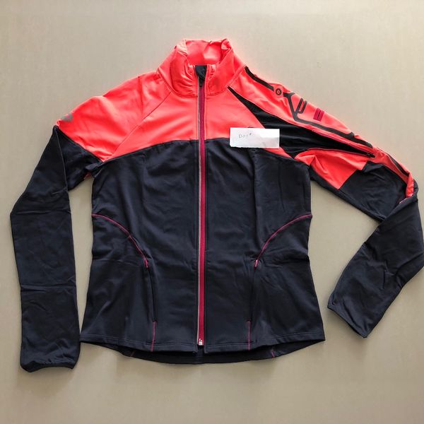 d01 women's running jacket music hole arm pocket fitness clothing jogging gym training sportswear workout, Black;red
d01 women's running jacket music hole arm pocket fitness clothing jogging gym training sportswear workout, Black;red
