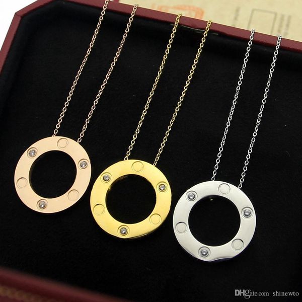 новые прибытия моды lady 316l титана стали маркировочного любовь 18k покрытием золото колье с разнесенными алмазный винт подвеска 3 цвет, Silver 
новые прибытия моды lady 316l титана стали маркировочного любовь 18k покрытием золото колье с разнесенными алмазный винт подвеска 3 цвет, Silver
