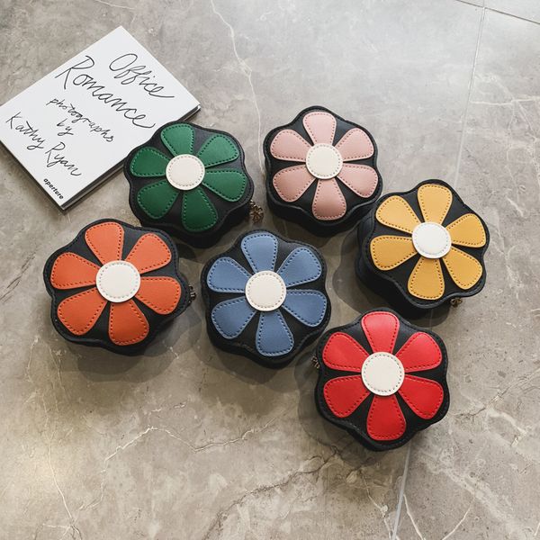 2020 children's bag spring patchwork cute child coin purse money bag flower messenger girl mini round shoulder diagonal
2020 children's bag spring patchwork cute child coin purse money bag flower messenger girl mini round shoulder diagonal