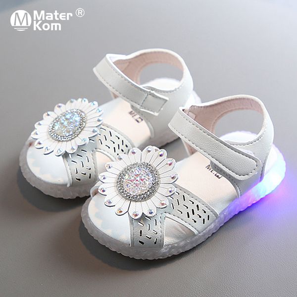 size 15-25 baby luminous sandals breathable led light princess shoes girls glowing anti-slippery shoes baby lightweight sandals, Black;red
size 15-25 baby luminous sandals breathable led light princess shoes girls glowing anti-slippery shoes baby lightweight sandals, Black;red