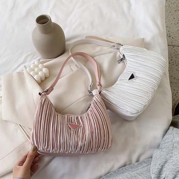 simple pleated handle totes shopping bags for female pure color women nylon evening clutch shopping shoulder trunk bags
simple pleated handle totes shopping bags for female pure color women nylon evening clutch shopping shoulder trunk bags