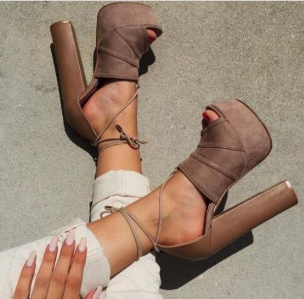 t-образный wood-tone пряжка блок каблуки сандалии женщин plus размер 11 mixed замша open toe high platform pumps обувь на шнурках сандалии, Black
t-образный wood-tone пряжка блок каблуки сандалии женщин plus размер 11 mixed замша open toe high platform pumps обувь на шнурках сандалии, Black