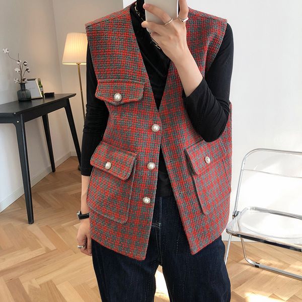 hlhpyhb women plaid tweed vest coat female pearl button tanks vest chic big pocket outwear autumn celebrity loose waistcoat, Black;white
hlhpyhb women plaid tweed vest coat female pearl button tanks vest chic big pocket outwear autumn celebrity loose waistcoat, Black;white