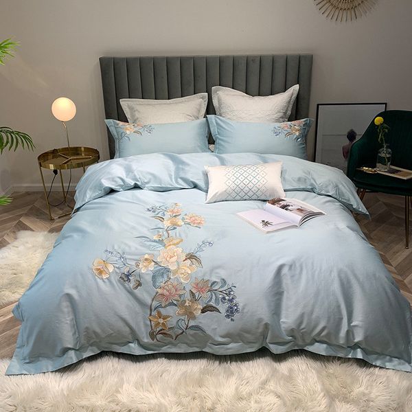 classical floral embroidery bedding set king size long-staple cotton duvet cover set 4 pcs bed linen double bedclothes
classical floral embroidery bedding set king size long-staple cotton duvet cover set 4 pcs bed linen double bedclothes