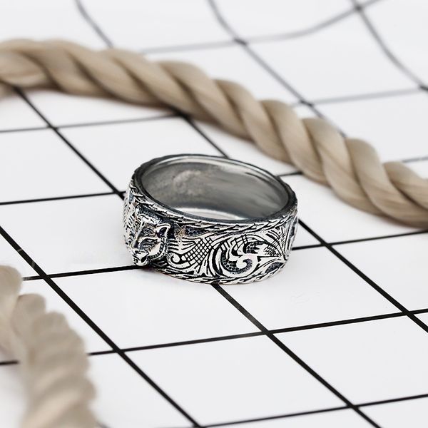 chaoren 925 silver jewelry men's domineering tiger head ring boys index finger personality ring source wholesale
chaoren 925 silver jewelry men's domineering tiger head ring boys index finger personality ring source wholesale