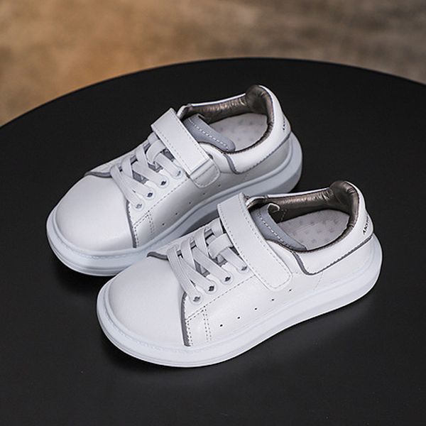 korean anti-skid shoes 2020 spring new leather children's reflective casual shoes boy's and girl's hook&loop white, Black;red
korean anti-skid shoes 2020 spring new leather children's reflective casual shoes boy's and girl's hook&loop white, Black;red