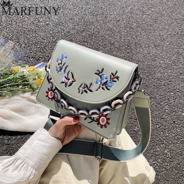 китайский стиль цепи дамы сумки для рук лоскут карман crossbody сумки для женщин 2020 вышивка цветочные искусственная кожа женская сумка
китайский стиль цепи дамы сумки для рук лоскут карман crossbody сумки для женщин 2020 вышивка цветочные искусственная кожа женская сумка