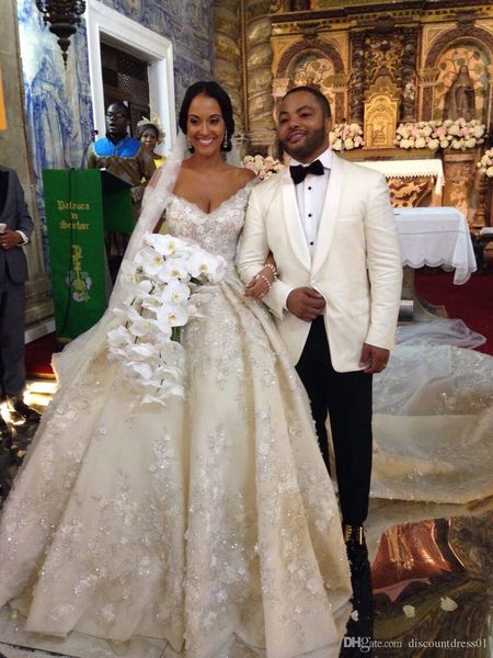 2019 luxury vintage wedding dresses lace ball gown sequins beads floral appliques muslim bride dresses cathedral train vestidos de noiva, White
2019 luxury vintage wedding dresses lace ball gown sequins beads floral appliques muslim bride dresses cathedral train vestidos de noiva, White