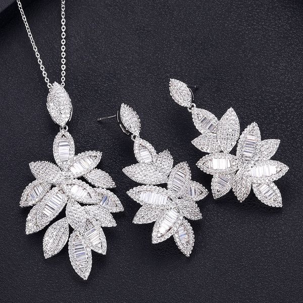 janeklly trendy leaf shape drop dangle earrings for women accessories full cubic zirconia earrings jewelry pendientes mujer moda, Silver
janeklly trendy leaf shape drop dangle earrings for women accessories full cubic zirconia earrings jewelry pendientes mujer moda, Silver