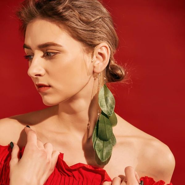 fashion feather earrings bohemian long tassels earrings female ear-piercing earrings for women and girls ing, Golden
fashion feather earrings bohemian long tassels earrings female ear-piercing earrings for women and girls ing, Golden