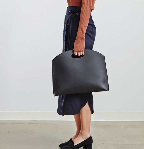 women's handbag fashion simple handbag women's temperament file bag briefcase solid color
women's handbag fashion simple handbag women's temperament file bag briefcase solid color