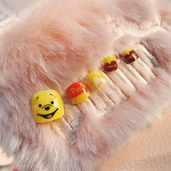 pooh bear foot nail yellow series cartoon manicure anaconda false nail footprint j-64, Red;gold
pooh bear foot nail yellow series cartoon manicure anaconda false nail footprint j-64, Red;gold
