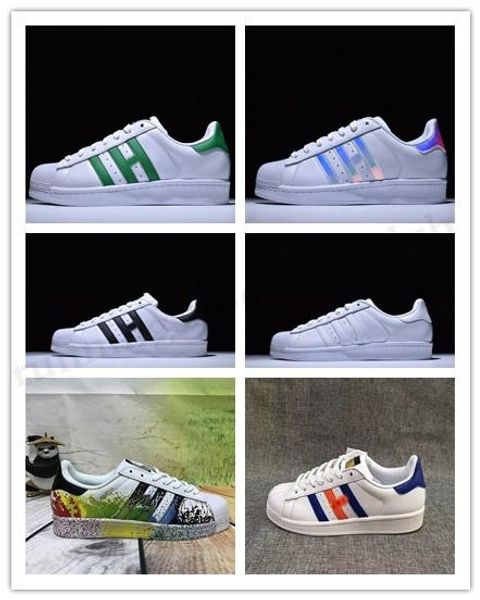 2019 суперзвезда белая голограмма радужные младшие суперзвезды 80-х годов гордость женские мужские тренеры суперзвезда повседневная обувь ра, Black;brown
2019 суперзвезда белая голограмма радужные младшие суперзвезды 80-х годов гордость женские мужские тренеры суперзвезда повседневная обувь ра, Black;brown