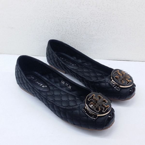 2020 designer sandals fashion gbrand famous thong flip flops women summer shoes beach sandals leather women shoes, Blue;gray
2020 designer sandals fashion gbrand famous thong flip flops women summer shoes beach sandals leather women shoes, Blue;gray